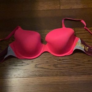 Victoria’s Secret bra